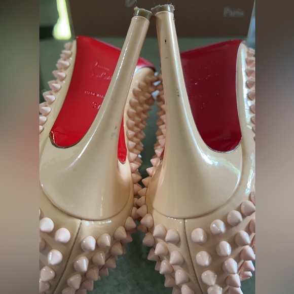 Christian Louboutin Peach Patent Leather Pigalle Spikes Pumps - Picture 6 of 16
